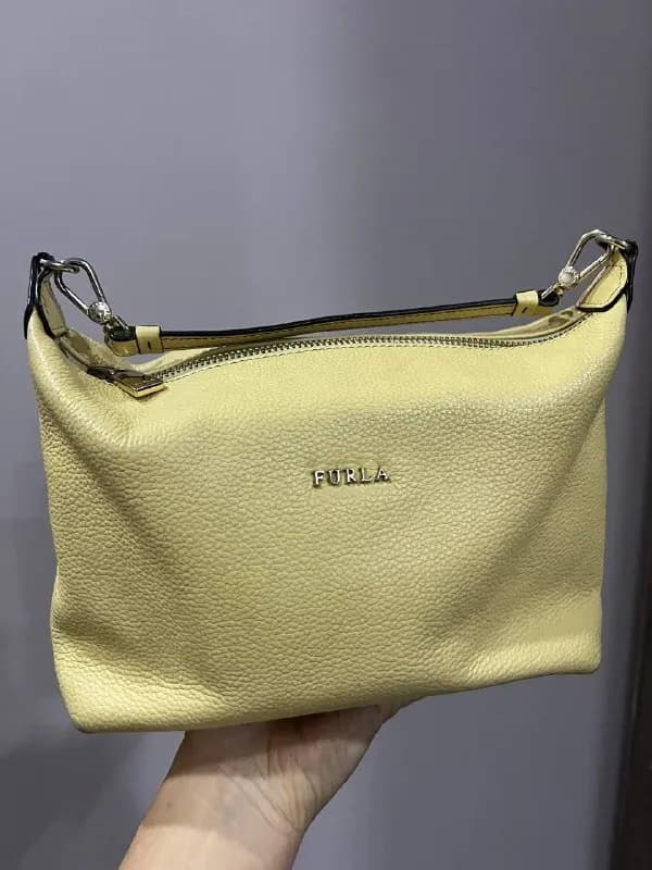 1. Сумка Furla желтая оригинал — Батуми — 150 ₾