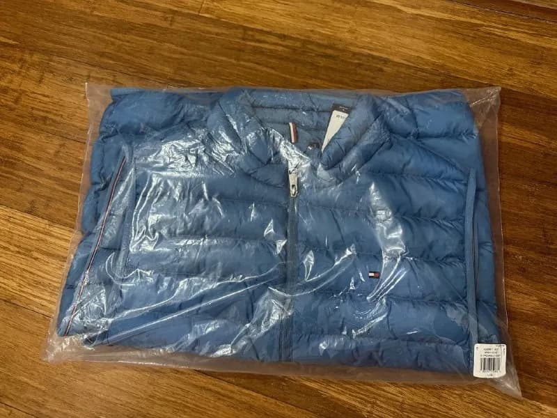 Жилетка Tommy Hilfiger новая размер М — Батуми — 180 ₾