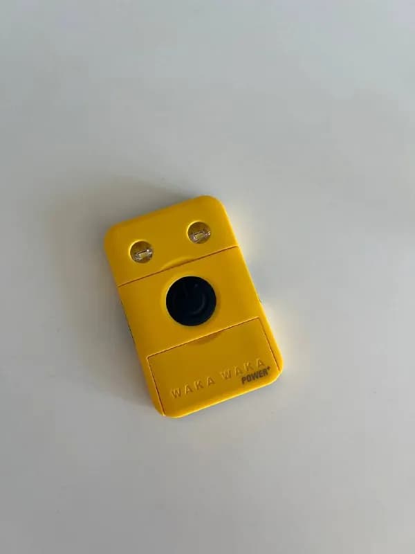 Powerbank, работающий на солнечных батареях. — Батуми — 150 ₾