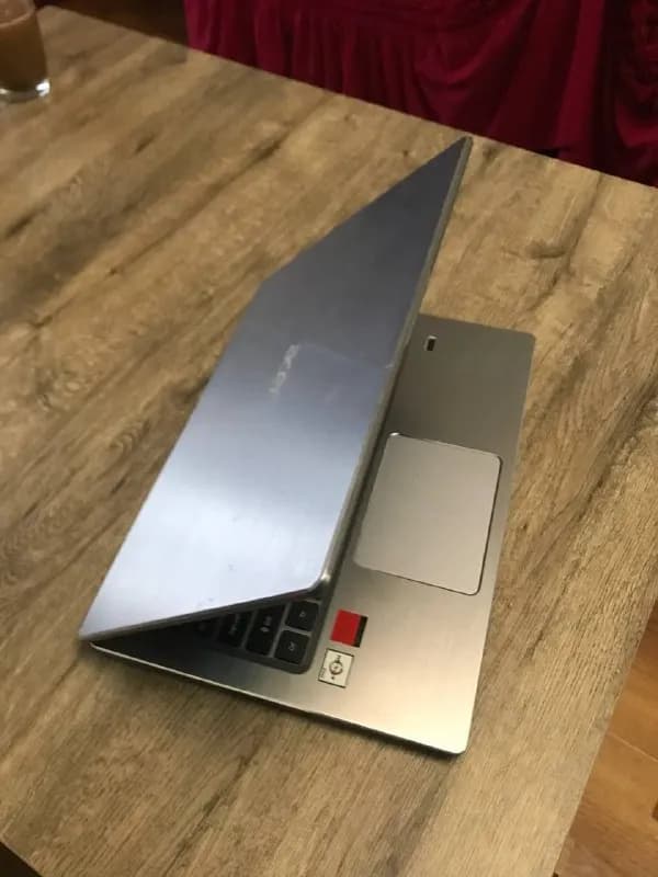 Acer swift 3 ноутбук в идеальном состояние.куплен пол года назад, есть коробка.1700. — Тбилиси