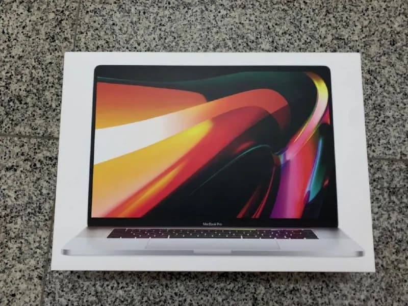 MacBook Pro M1 2021 i9 1 ТБ 16 дюймов новый с международной гарантией. запечатанный. 16» i7 512гб в — Тбилиси — 2 700 $