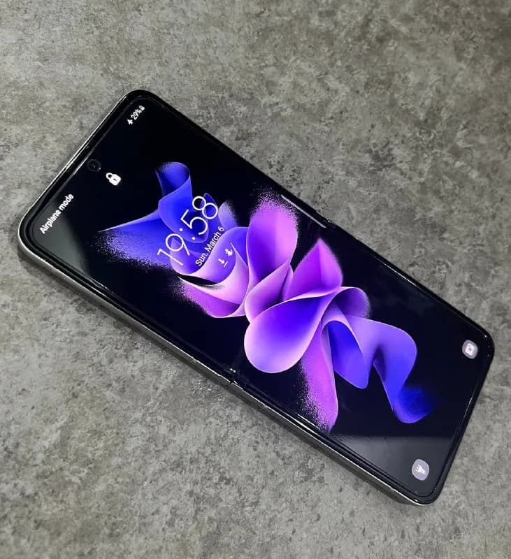 Samsung Flip 3. Полный комплект. С вопросами в ЛС. — Тбилиси