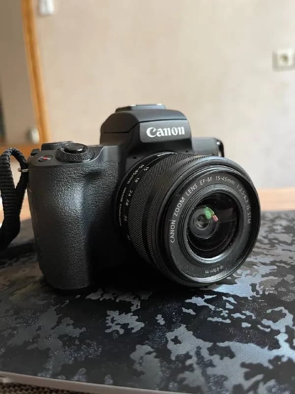 Canon EOS M50 Kit 15-45mm IS STM LP-E12, черный. — Тбилиси — 1 650 ₾