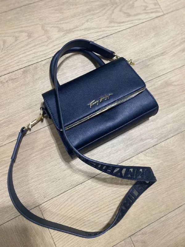 Tommy Hilfiger bought in Europe, will give for 60 GEL, whoever is interested, write 😊 — Тбилиси — 60 ₾