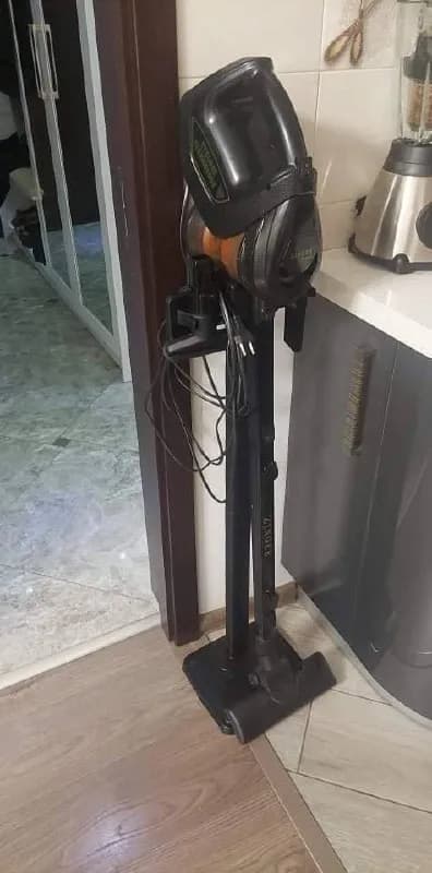 ბინა ცერეთელის მეტროსთან ახლოს — Тбилиси