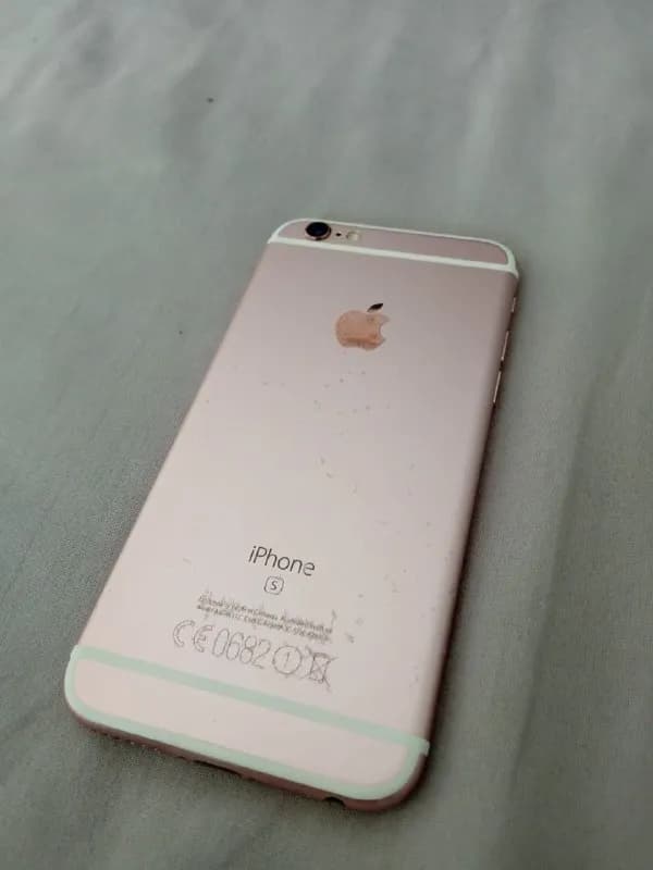 iphone 6s 64 gb, б/у, цена 250 лари. Экран родной, батарейка один раз менялась — Тбилиси — 250 ₾