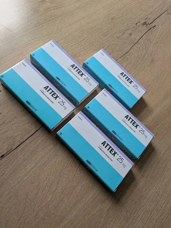 Attext 25 mg. В наличии 5 пачек по 28 капсул. В одной из пачек нет 5ти капсул, остальные пачки целые — Батуми