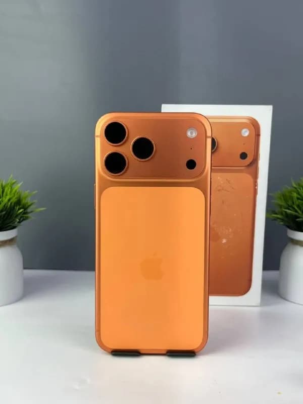 iPhone 17 Pro Max 256 GB, ამერიკული eSIM. კომპლექტში შედის ყუთი და დამტენი. იდეალური მდგომარეობა. — Тбилиси — 3750 ₾