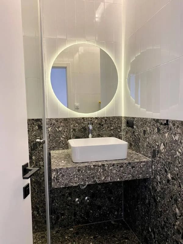 2-room apartment in the elite Domus complex on Chavchavadze Avenue. Opposite Vake Park, nearby — Тбилиси — 2 $