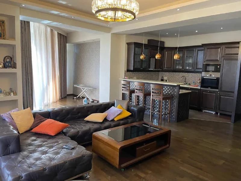 4-room apartment near Mziuri Park. Apartment after renovation, fully furnished and equipped — Тбилиси — 1,500 $