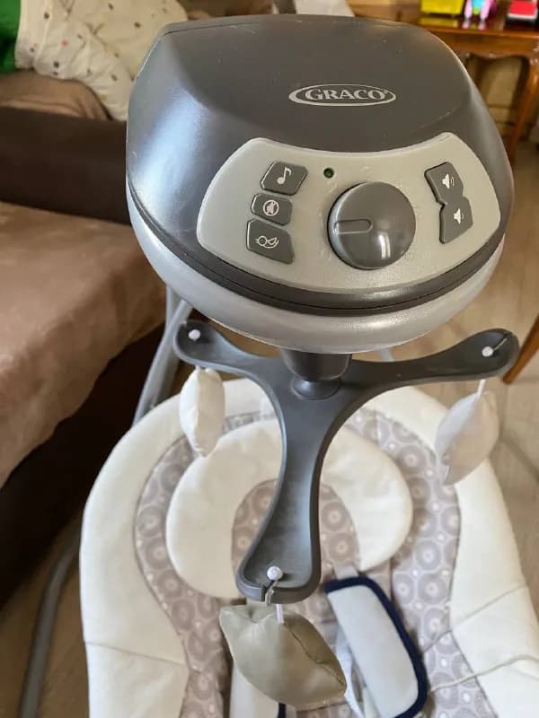 Graco. Режим вибрации есть, режим качания есть, заряд как от батареи так и от сети, пение птичек, ме — Тбилиси — 200 ₾