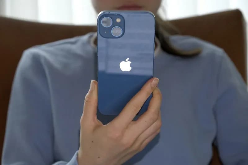iPhone 12 — 64Гб — 2250 лари или 750$ (черный цвет) — Тбилиси — 2 250 ₾