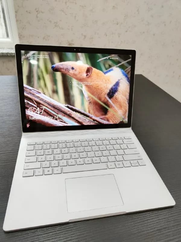 Microsoft Surface i7-6600 / 1TB SSD / 16GB / 4K — 2200 лари — Тбилиси — 2 200 ₾