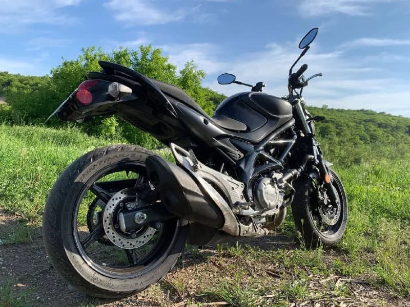 Suzuki SV650 Gladius, 2013 год выпуска, пробег 19500 км. Состояние отличное: мотоцикл хорошо сохрани — Тбилиси — 2 300 $