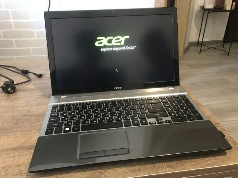 Acer aspire v3-571g +в подарок сумка и мышь, батарея, dvd-rw: — Тбилиси — 1 000 ₾
