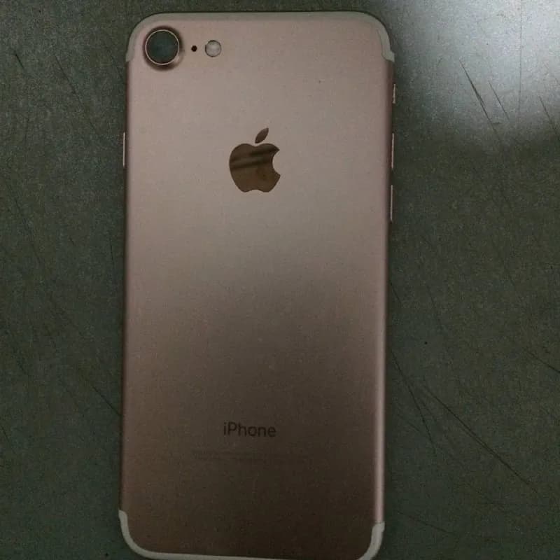 390lari iPhone 7 32gb — Тбилиси — 390 ₾