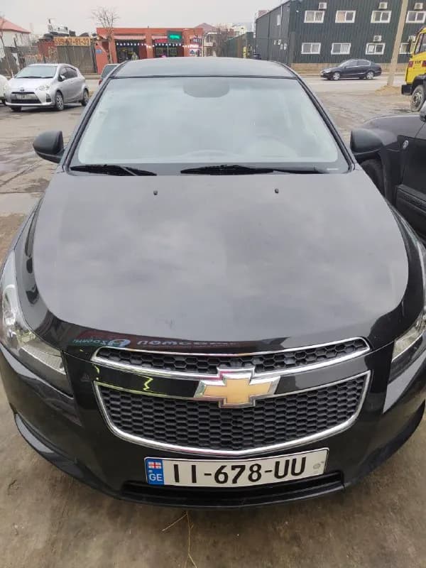 chevrolet cruze 2012 года, двигатель 1.8.механика. пробег 105000. 5500$ — Тбилиси — 105 001 $