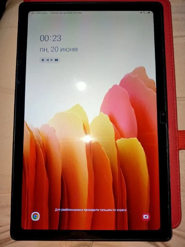 Samsung A7 Tab, имеется повреждение сбоку, на работу не влияет, цена 550 лари, забирать территориаль — Тбилиси — 550 ₾
