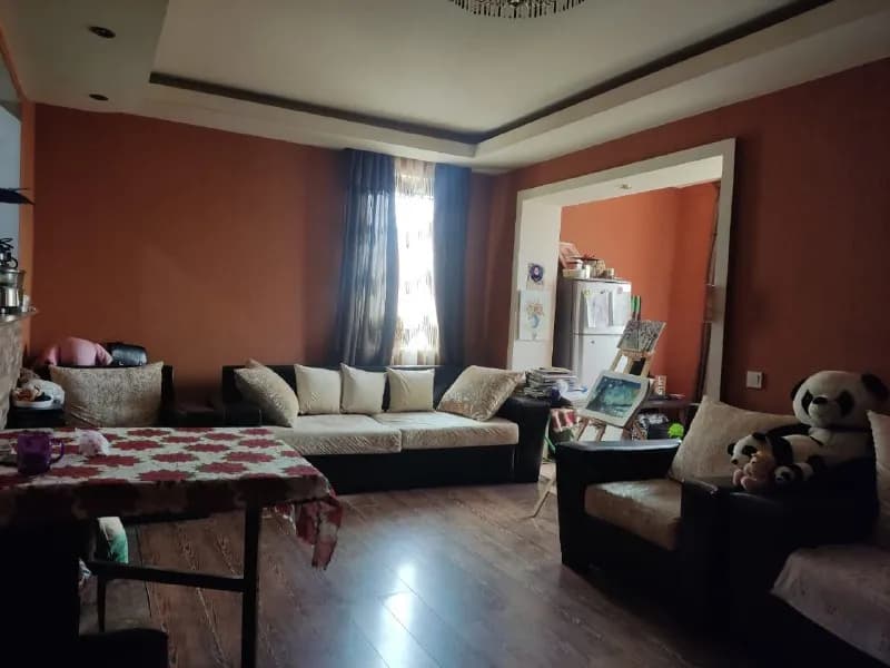 3-ий мкр, 58кв., 43000$, торг уместен. [телефон] — Тбилиси — 43 000 $