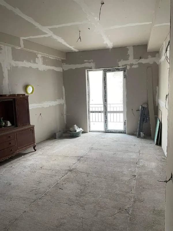 1 год. Вера, улица Гогебашвили, 5 минут пешком от метро Руставели, новостройка. 6/7 эт, 2х комнатная — Тбилиси