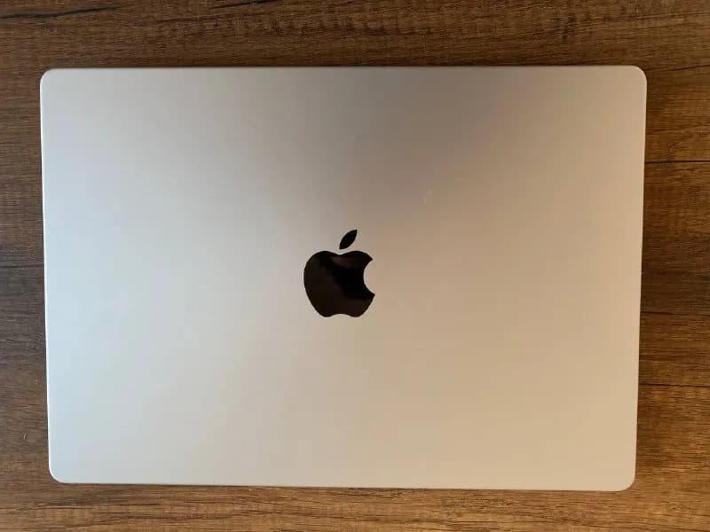 MacBook Pro 14 2021 на M1 Pro, 512GB, 8 ядер. Новый, куплен был пару дней назад в ispace. Клавиатура — Тбилиси — 6 500 ₾