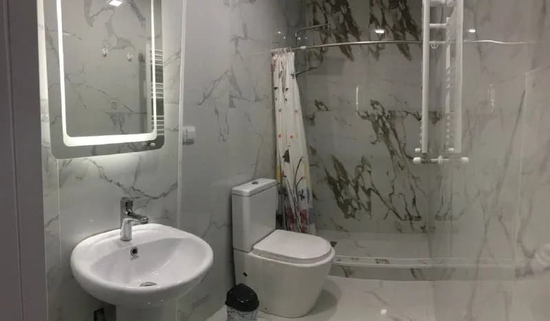 500$ (входит оплата лифта, коммунальных услуг, интернет) — Тбилиси — 500 $