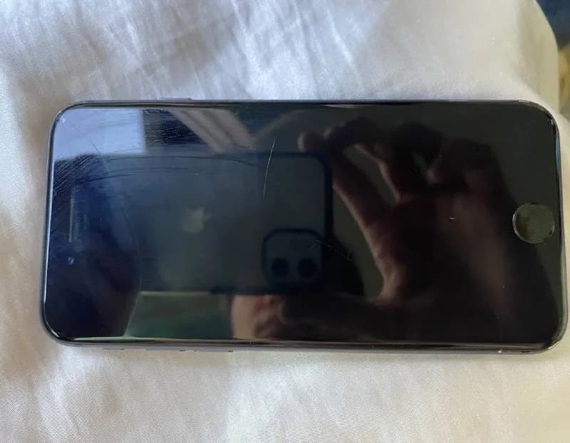 iPhone 8 — Тбилиси — 550 ₾