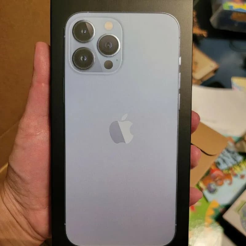 iPhone 13 PRO MAX — Тбилиси