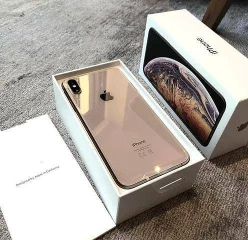 iPhone Xs MAX 64 GB — Тбилиси — 1 150 ₾