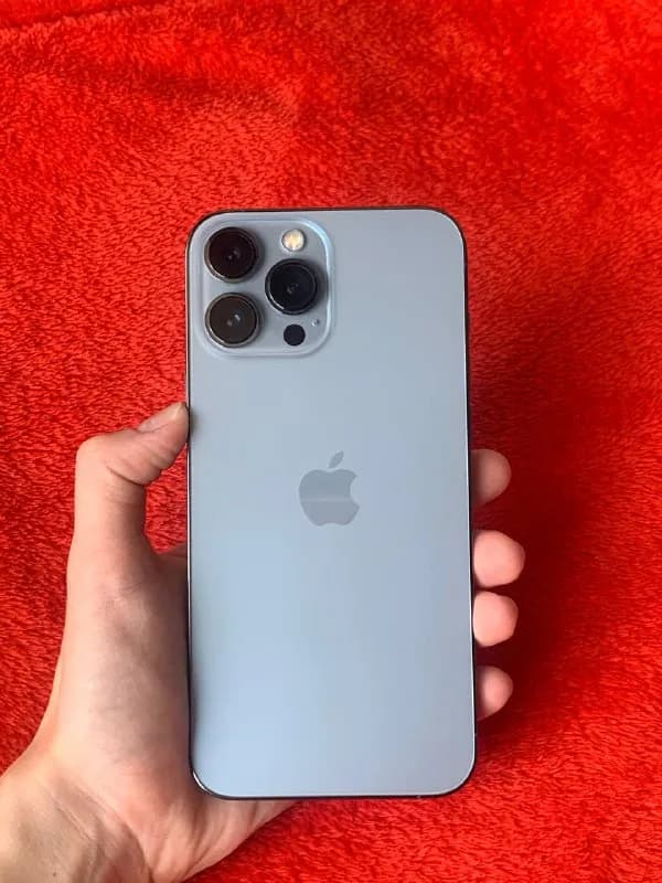 IPhone 13 Pro Max, Sierra Blue, 256 gb! მდგომარეობა იდეალურია, არ არის ნაკაწრები ან ჩიპები, მუდმივად — Тбилиси — 1200 $