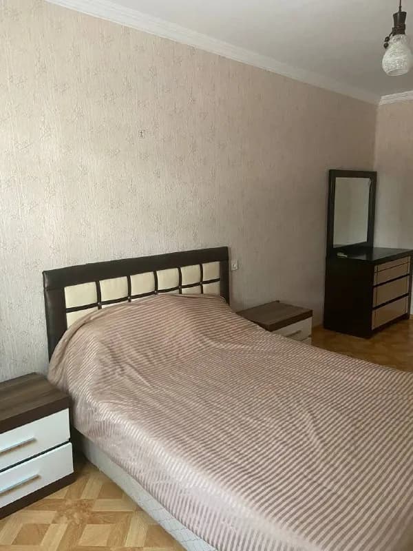 10-15 минут от ст. м Варкетили, рядом магазины, рынок, тренажёрный зал, 20 минут пешком до Ист Поинта — Тбилиси — 300 $