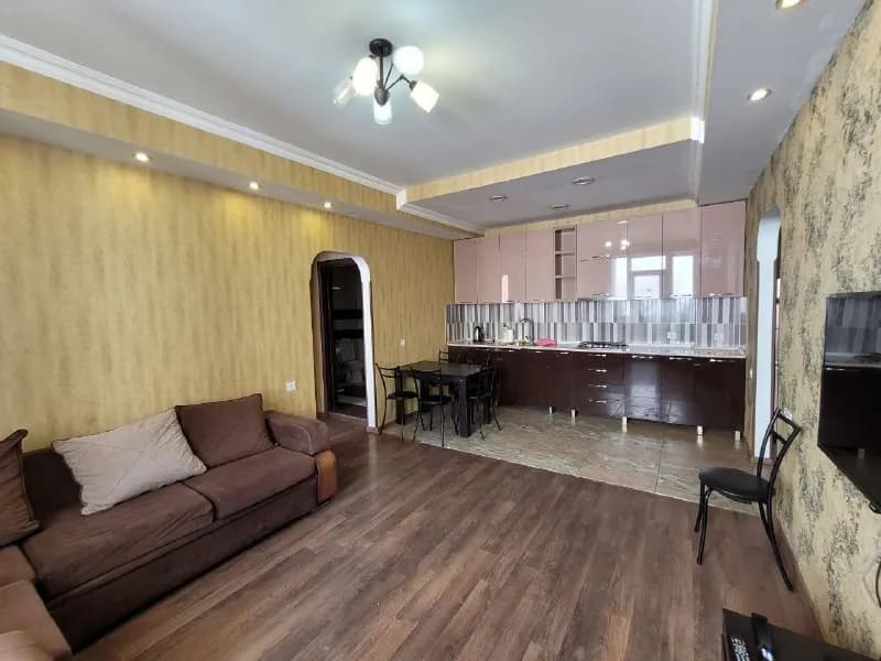3х комнатная квартира. 70 кв.м — Тбилиси — 650 $
