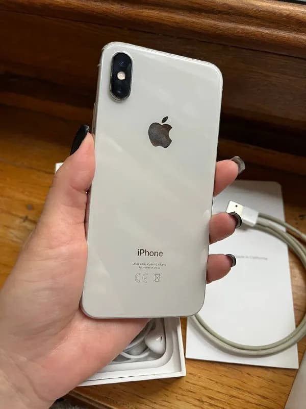 IPhone Xs 64 gb Gold — Тбилиси — 400 $