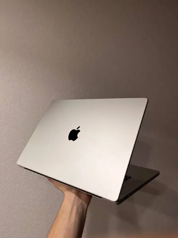 2021 Macbook 16" M1 Pro 16GB/512GB, ფასი: $2200 — შესაძლებელია ნაღდი ანგარიშსწორება, გადარიცხვა ლარში BoG-ზე, რუბლებში — Тбилиси — 2200 ₾