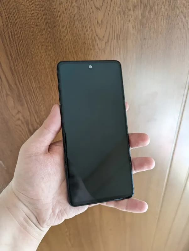 Samsung Galaxy A52 в идеальном состоянии. Версия на 8/256. Ни царапинки на экране, корпус без недост — Тбилиси — 750 ₾