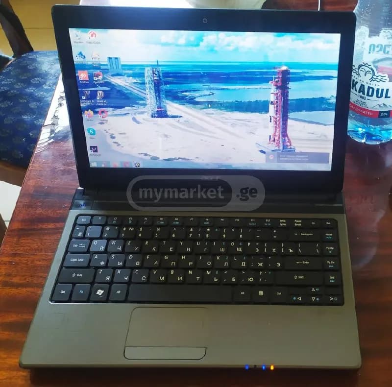 Acer Aspire 3750G, все работает кроме 22х кнопок на клавиатуре, когда-то пролили воду на клавиатуру, — Тбилиси — 250 ₾