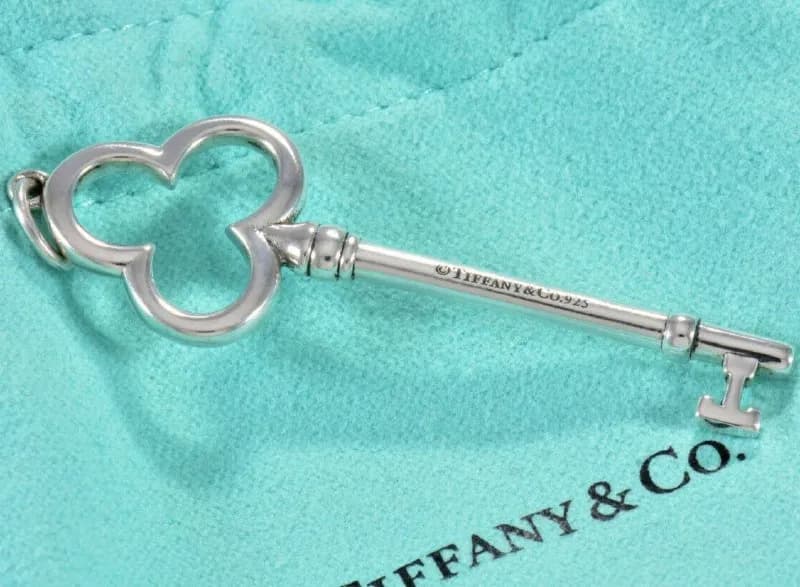 Tiffany Keys — Clover Key Pendant подвеска. — Тбилиси — 200 ₾