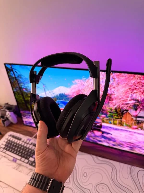 Logitech Astro a50 gen 5. В идеальном состоянии. Полный комплект. Можно подключить к PC, Playstation — Тбилиси — 500 ₾
