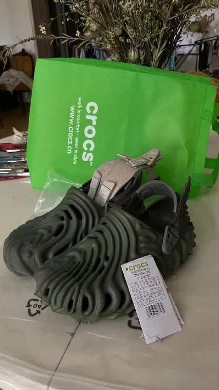 Crocs Salehe bembury 38-39, like new, with interchangeable straps, 120 лари — Тбилиси — 120 ₾