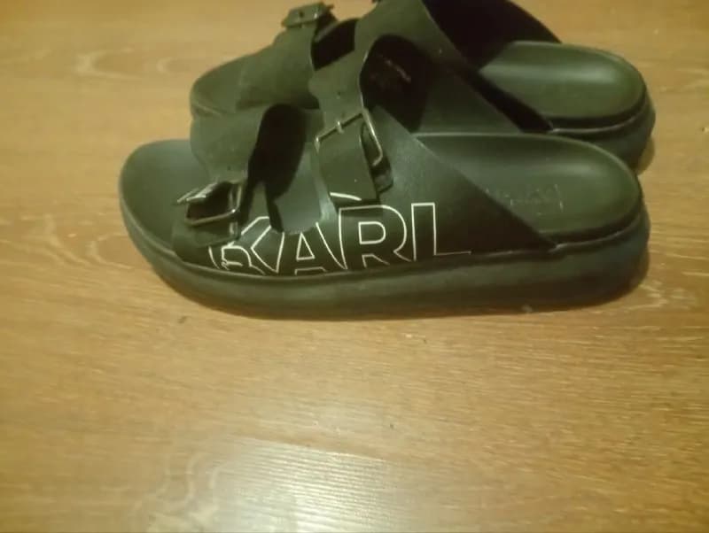 Karl Lagerfeld — Тбилиси