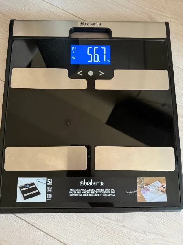 100 ლარი. Brabantia Body Analysis Bathroom Scale. — Батуми — 100 ₾