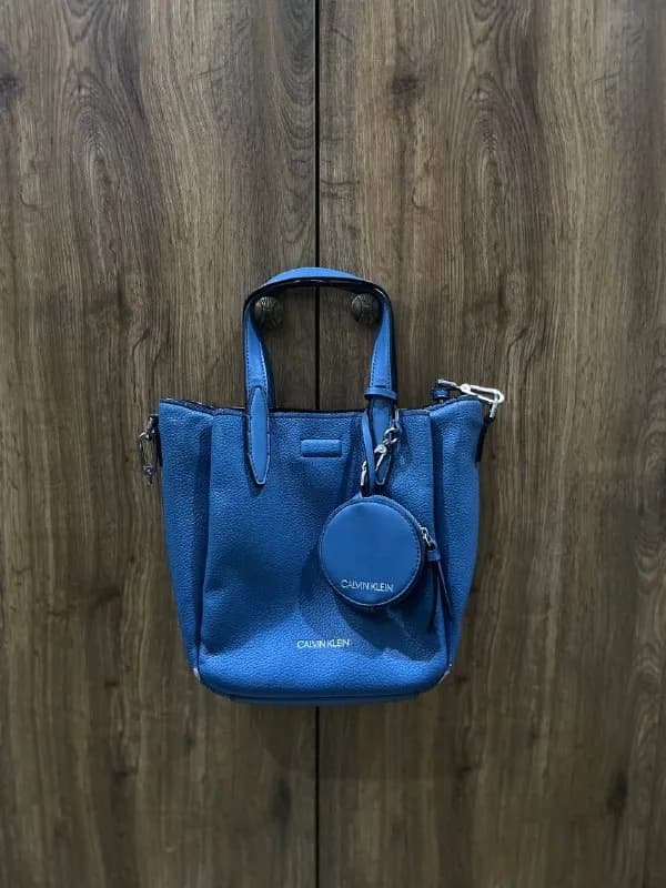 Calvin Klein — Тбилиси — 100 ₾