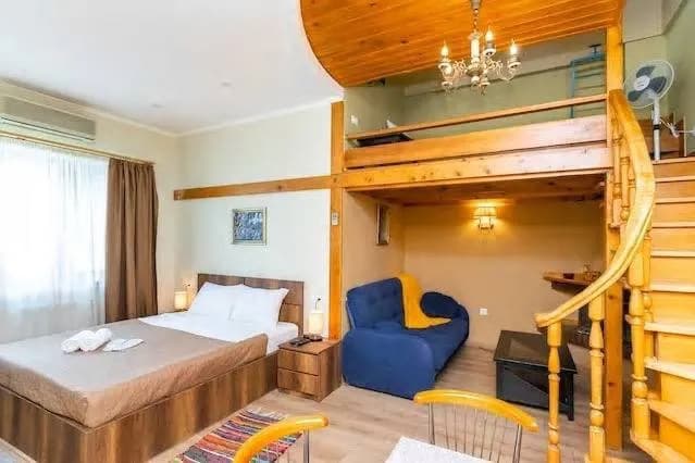 36, Проспект Руставели, Мтацминда — Тбилиси — 600 $