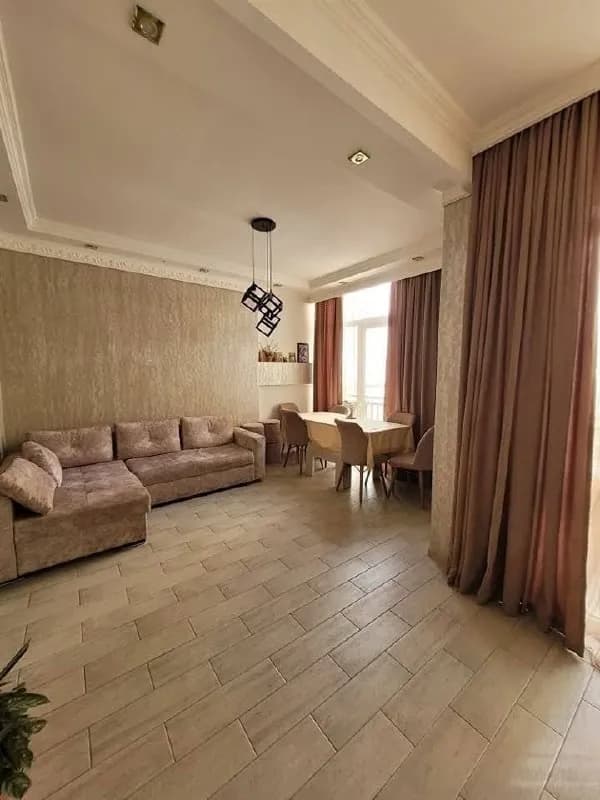 2+1 по улице Лермонтова, 42 — Батуми — 700 $