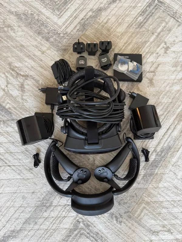 Valve Index. Полный комплект, только без коробки: Сам шлем, Контроллеры, Базовые станции + всякая ми — Батуми — 1 500 $
