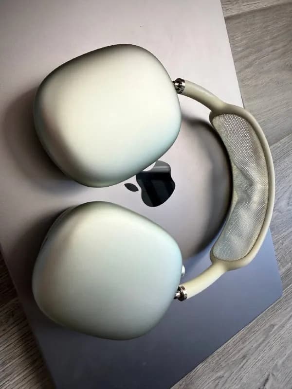 Apple AirPods Max Green (первое поколение) — Батуми — 450 ₾
