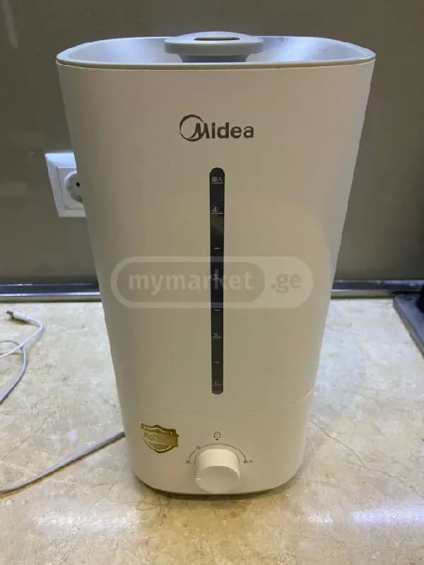 Midea в отличном состоянии, включали пару раз. Большой бак, удобная регулировка. 90 лари. Метро — Тбилиси — 90 ₾
