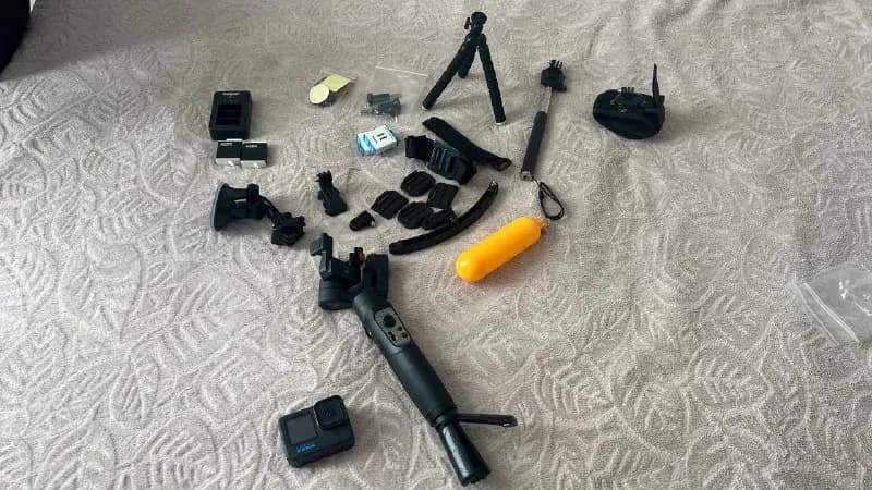 Go Pro 11, оригинальный стабилизатор к ней 4 батарее + различные крипления. Цена 600 лари — Батуми — 600 ₾