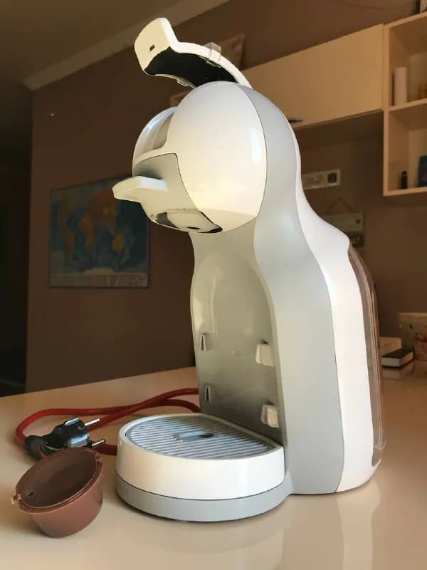 Кофе машина Nescafe Dolce Gusto — Тбилиси — 120 ₾