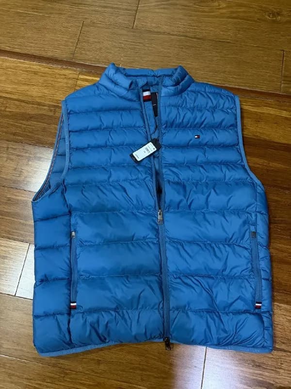 Tommy Hilfiger — Батуми — 150 ₾